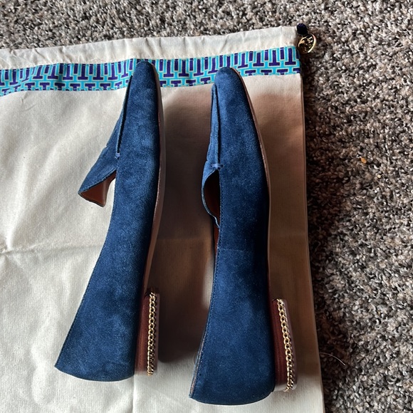 New! Tory Burch Perfect Navy Suede Loafer - Picture 5 of 5